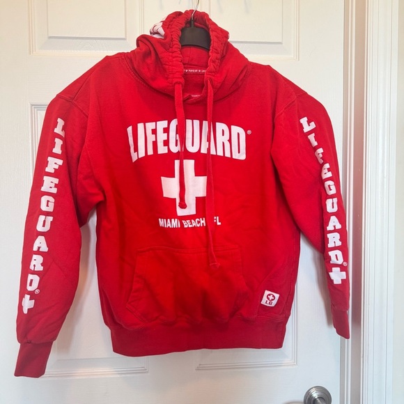 Life Guard Sweatshirt Mens M Red Pullover Hoodie Pocket Miami Beach - Picture 1 of 10